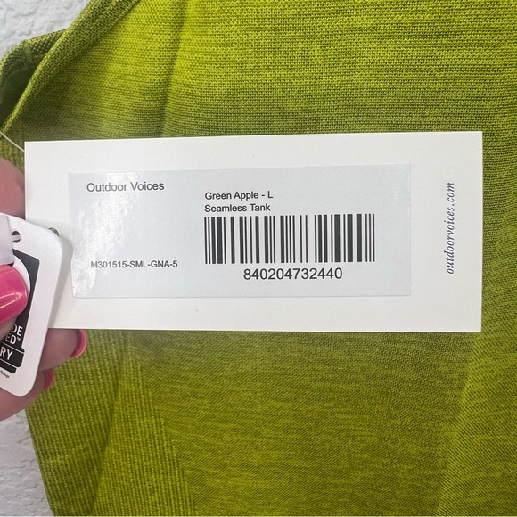 Outdoor Voices Men’s Green Apple Seamless Pique Tank Top Size Large - Picture 7 of 12